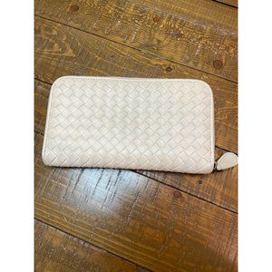 Bottega Veneta Intrecciato Zipper Wallet